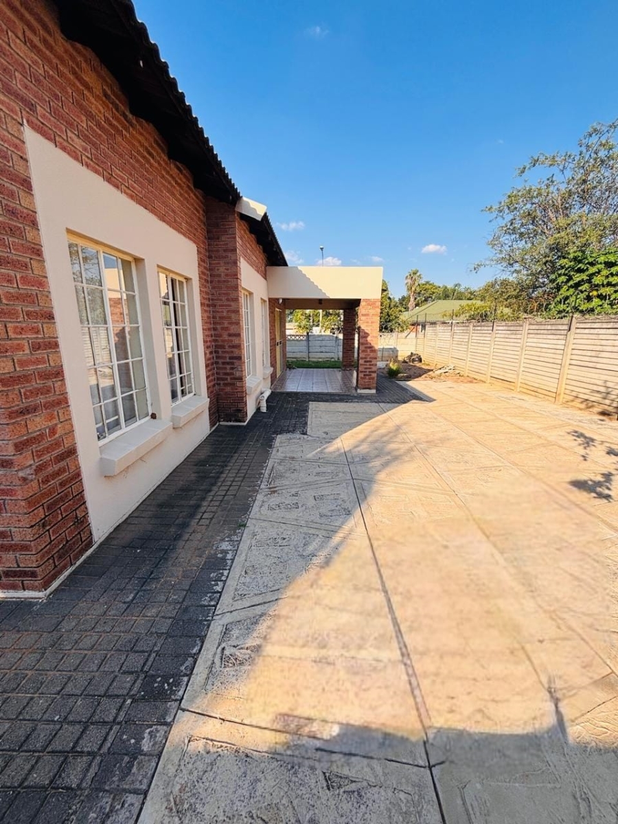 3 Bedroom Property for Sale in Protea Park North West